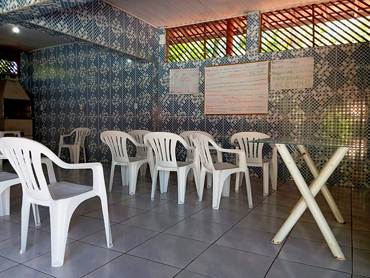 Espaço de reuniões terapêuticas